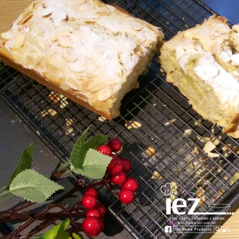  《EZBAKEⓇ烤盤》帶你輕鬆做！利用常見的食材做出好吃又管餓的「香蕉杏仁蛋糕」吧～ 
